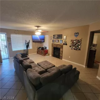 Photo #6: 2585170 Listing 