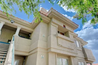 Photo #1: 2585177 Listing