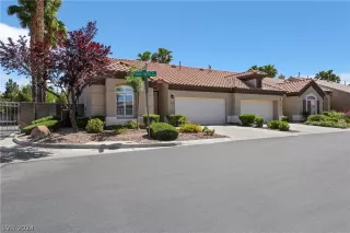 Photo #2: 2585191 Listing 