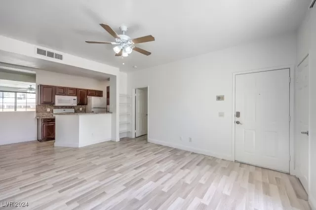 MLS: 2585195 Condo For Sale