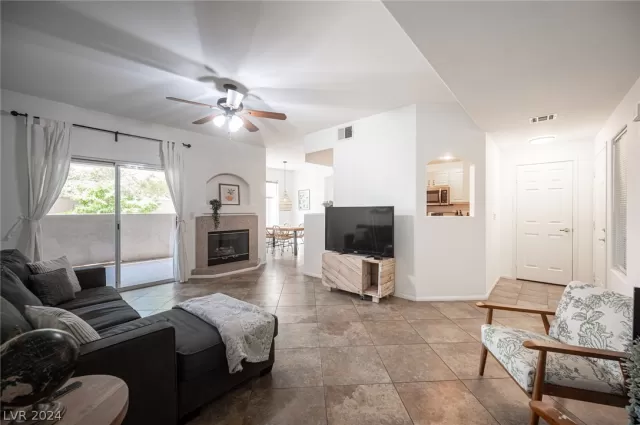 MLS: 2585196 Condo For Sale