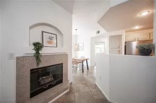 Photo #2: 2585196 Listing