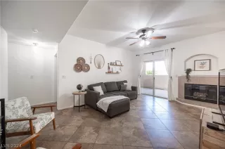 Photo #3: 2585196 Listing