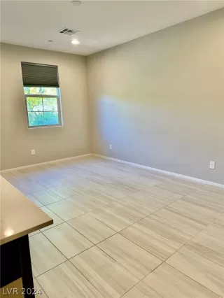 Photo #5: 2585209 Listing 