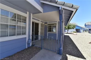 Photo #2: 2585219 Listing