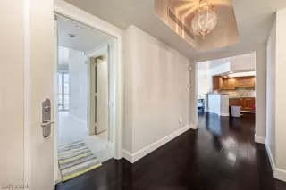 Photo #2: 2585286 Listing 