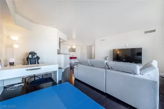 Photo #4: 2585286 Listing 