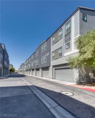 Photo #4: 2585289 Listing 