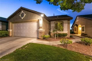 Photo #1: 2585290 Listing