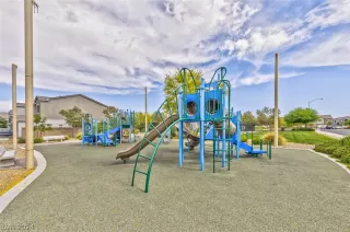 Photo #1: 2585317 Listing