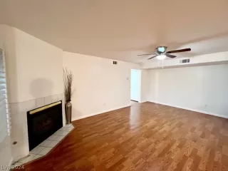 Photo #1: 2585335 Listing 