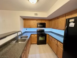 Photo #3: 2585335 Listing 