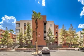 Photo #1: 2585337 Listing 