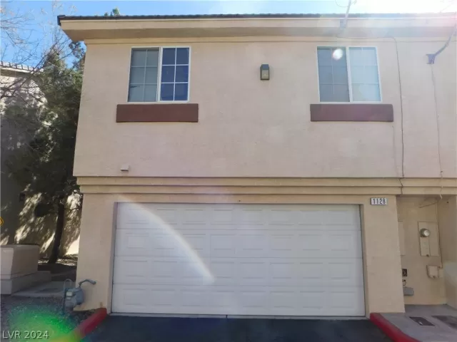 MLS: 2585359 Condo For Sale