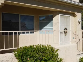 Photo #2: 2585359 Listing 