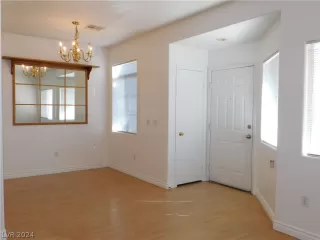 Photo #3: 2585359 Listing 
