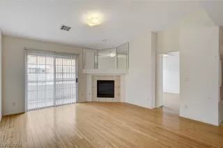 Photo #1: 2585360 Listing