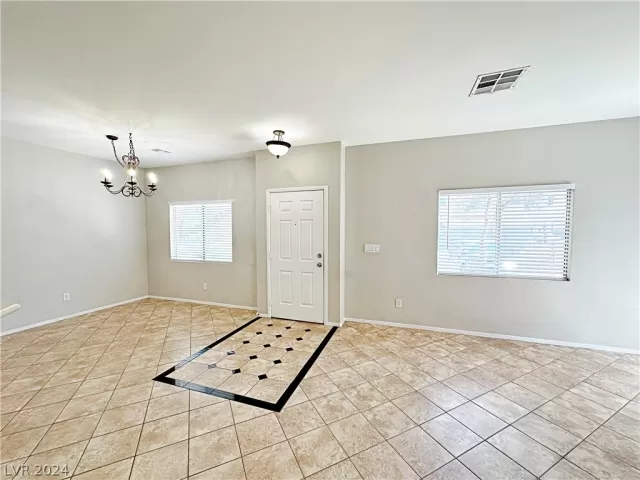 MLS: 2585365 Condo For Sale