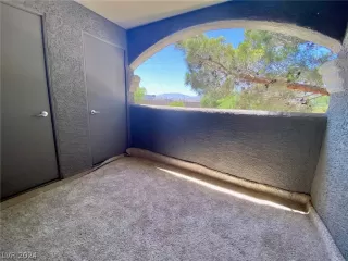 Photo #6: 2585380 Listing 