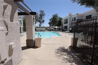 Photo #1: 2585383 Listing 