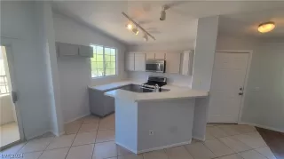 Photo #3: 2585384 Listing 