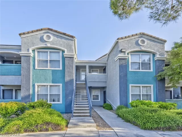 MLS: 2585394 Condo For Sale