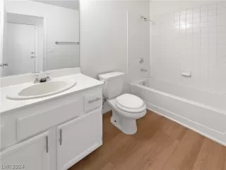 Photo #3: 2585401 Listing 