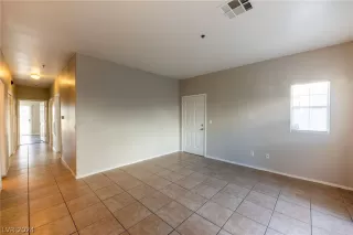 Photo #1: 2585404 Listing 