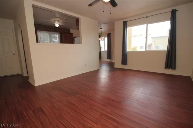 MLS: 2585412 Condo For Sale