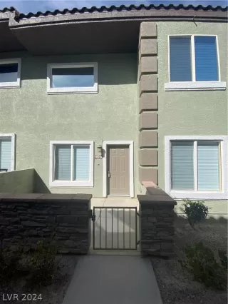 Photo #1: 2585452 Listing 