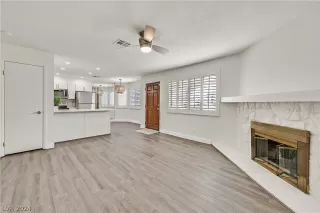 Photo #5: 2585469 Listing