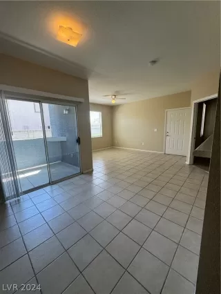 Photo #5: 2585476 Listing 