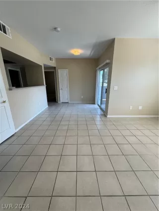 Photo #6: 2585476 Listing 