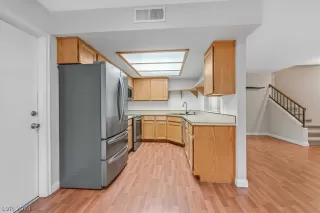 Photo #5: 2585492 Listing 