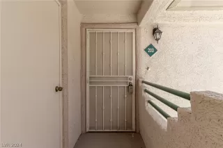 Photo #2: 2585512 Listing 