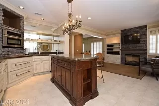 Photo #1: 2585528 Listing 