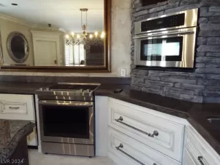 Photo #5: 2585528 Listing 