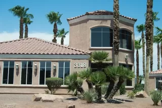 Photo #1: 2585572 Listing 