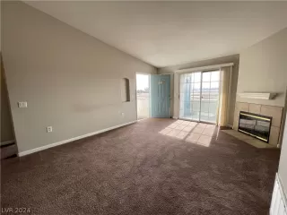 Photo #3: 2585572 Listing 