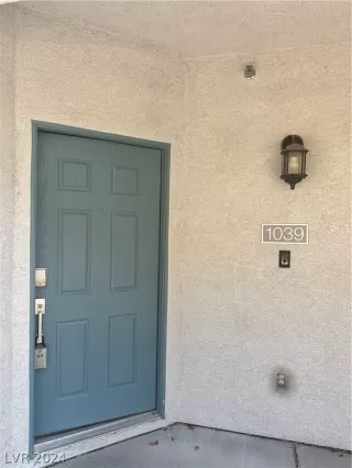 Photo #2: 2585605 Listing 