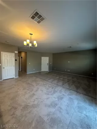 Photo #6: 2585605 Listing 