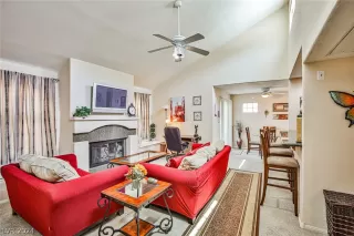 Photo #2: 2585612 Listing