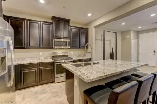 Photo #6: 2585617 Listing 