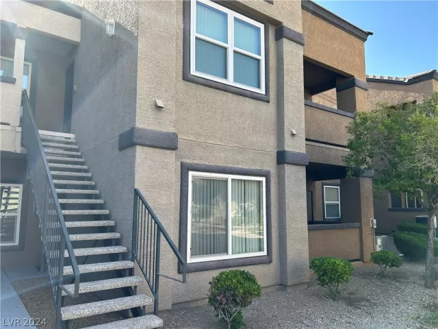 MLS: 2585633 Condo For Sale