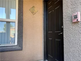 Photo #1: 2585633 Listing 