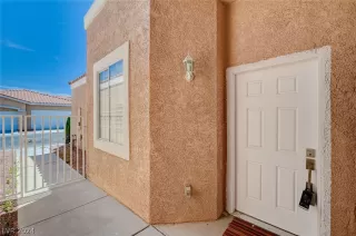 Photo #4: 2585680 Listing 