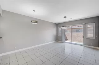 Photo #5: 2585680 Listing 