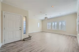 Photo #1: 2585687 Listing 