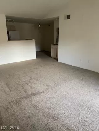 Photo #2: 2585692 Listing 