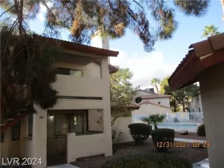 Photo #2: 2585696 Listing 